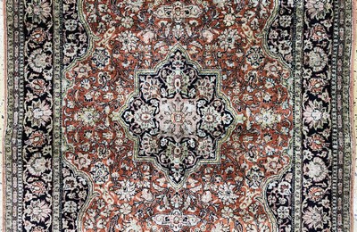 27132825b - Ghom Seide, Persien, Mitte 20.Jhd, reine Naturseide, ca. 180 x 110 cm, EHZ: 2-3 ...