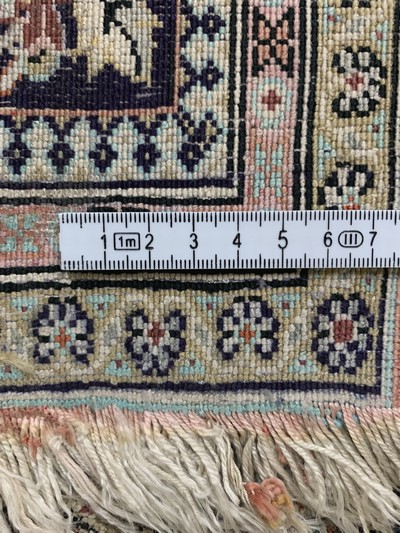 27132825e - Ghom Seide, Persien, Mitte 20.Jhd, reine Naturseide, ca. 180 x 110 cm, EHZ: 2-3 ...