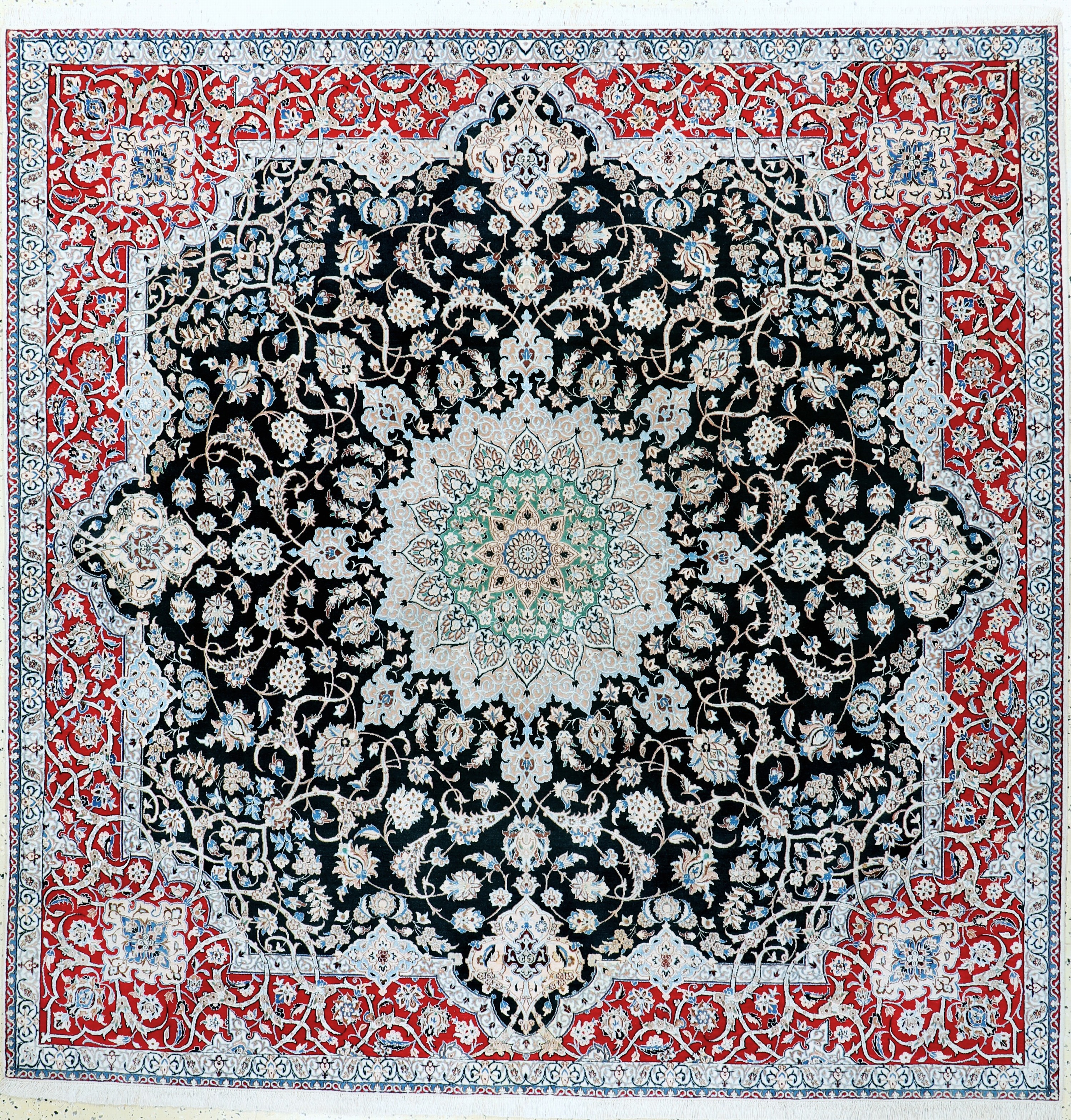 Image 27132963 - Nain fein(6 La), Persien, Mitte 20.Jhd, Korkwolle mit Seide, ca. 225 x 225 cm, ca. ...