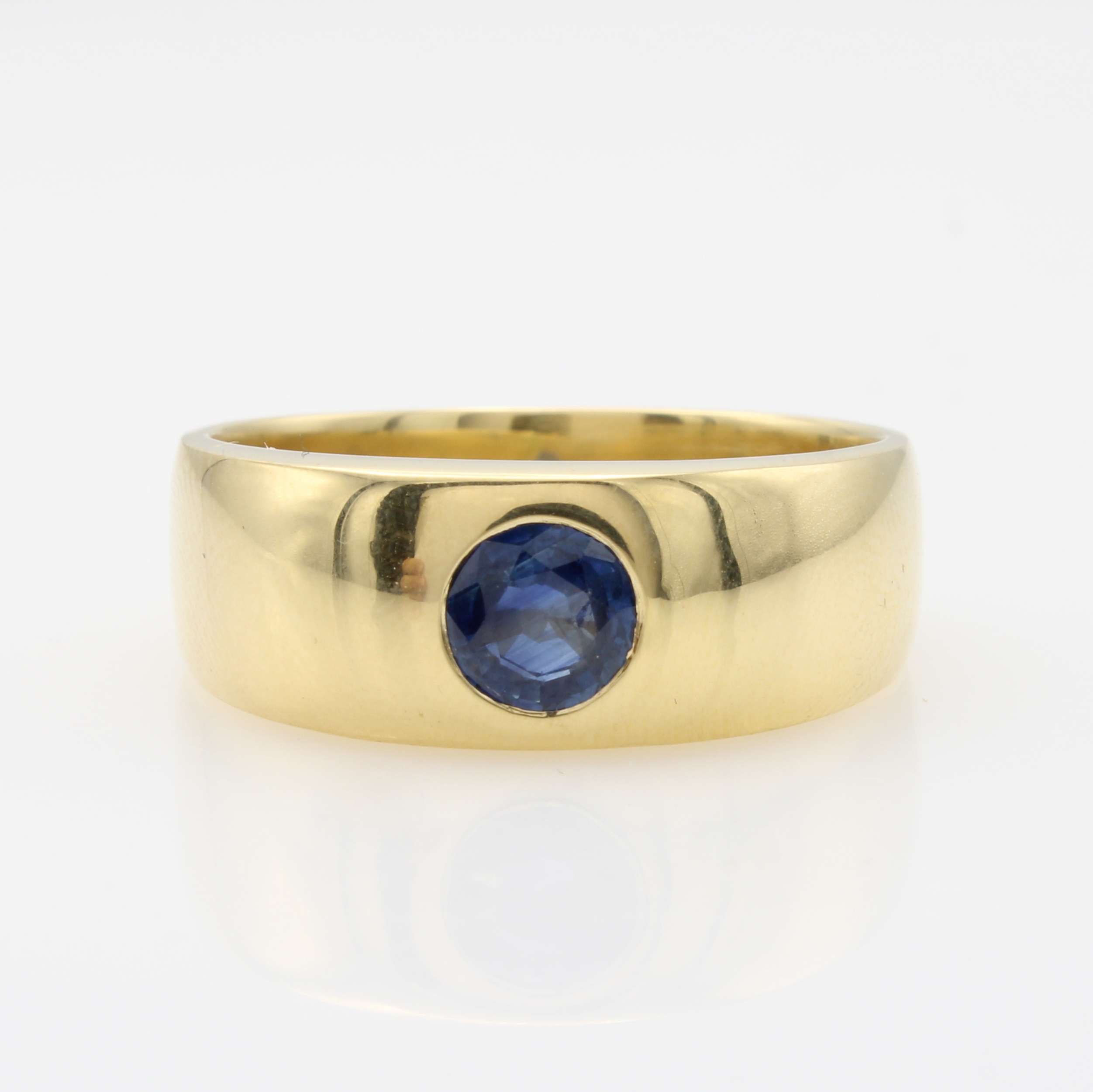 Image 27132966 - Massiver Herrenring mit Saphir, GG 750/000, rundfacett. Saphir ca. 1 ct, RW ca. 67 ...