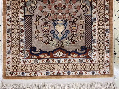 27132949b - Hereke Seide, signiert, Türkei, Ende 20.Jhd, reine Naturseide(Metallbroschiert), ca. ...