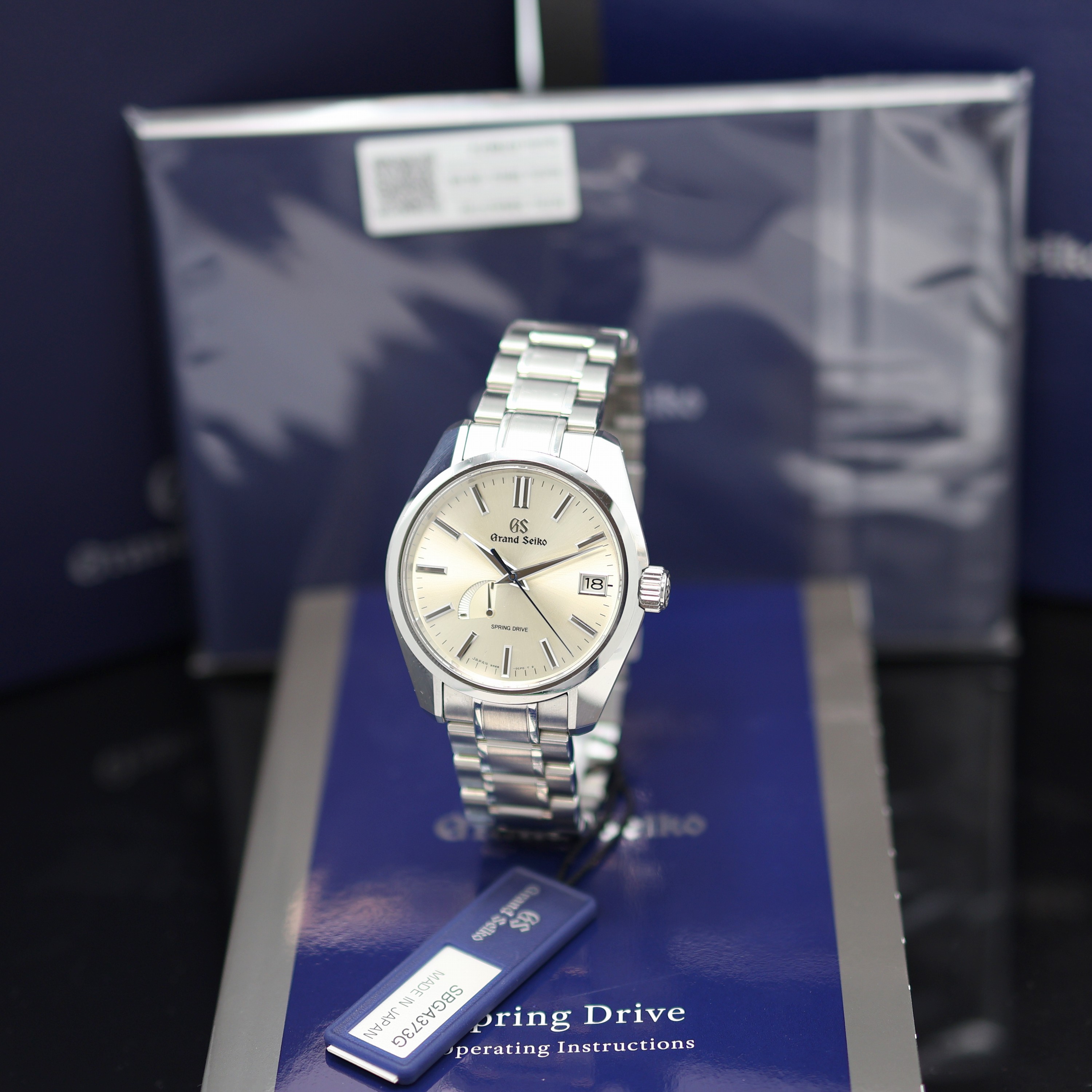 Image 27133368 - GRAND SEIKO Spring Drive gents wristwatch reference SBGA373G, self winding (Spring Drive ...
