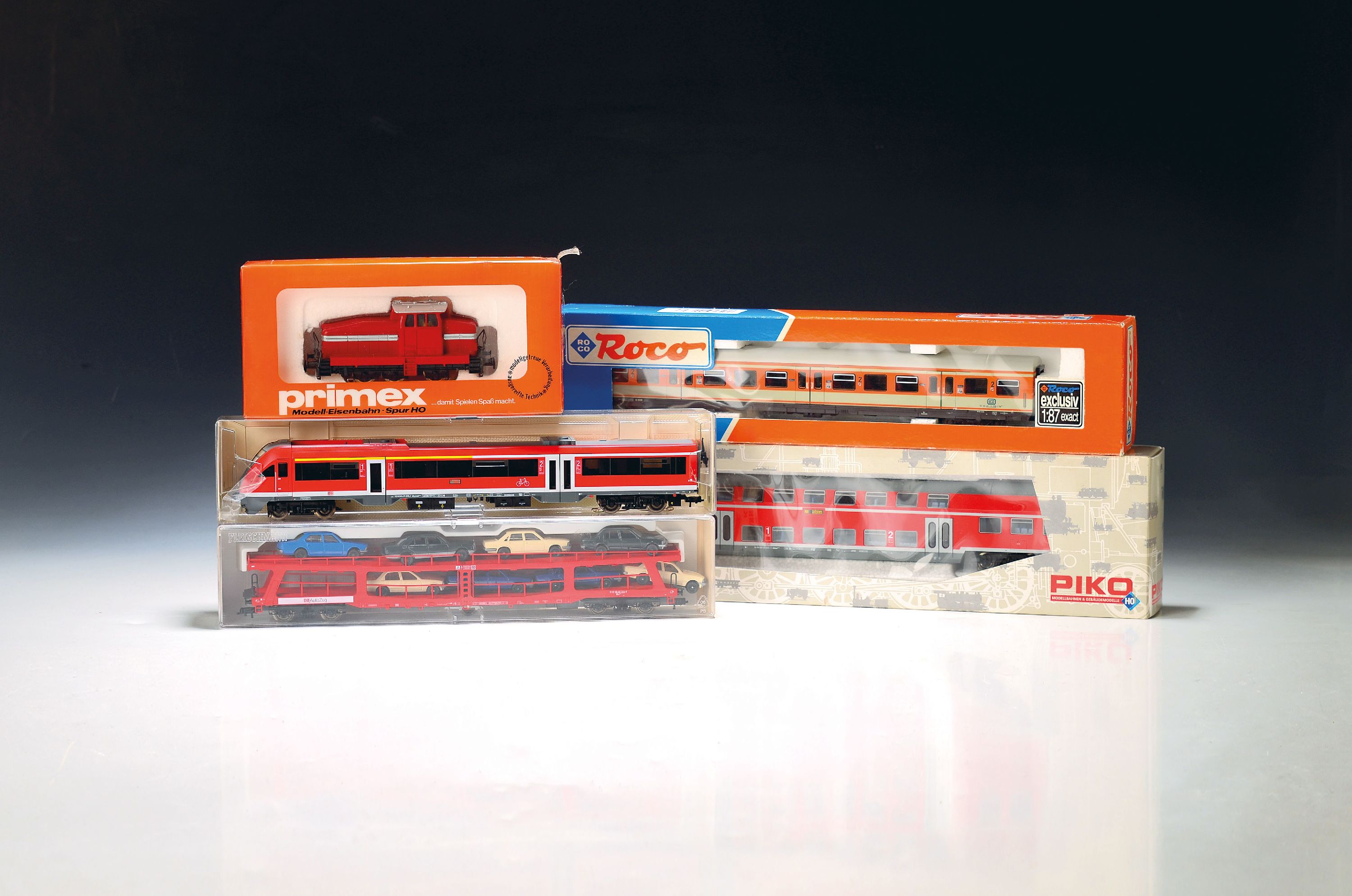 Image 27133375 - Konvolut Modelleisenbahnen Spur H0, u.a. Primex, Fleischmann, Roco, überwiegend Wägen , ...