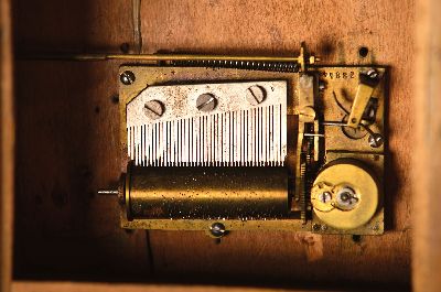 27133327b - Wall clock with musical mechanism on a fixed console, France around 1860, front side ...