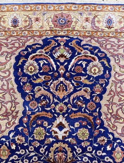 27133380e - Hereke Seide fein, Türkei, Mitte 20.Jhd., reine Naturseide, ca. 196 x 131 cm, EHZ: 3 ...