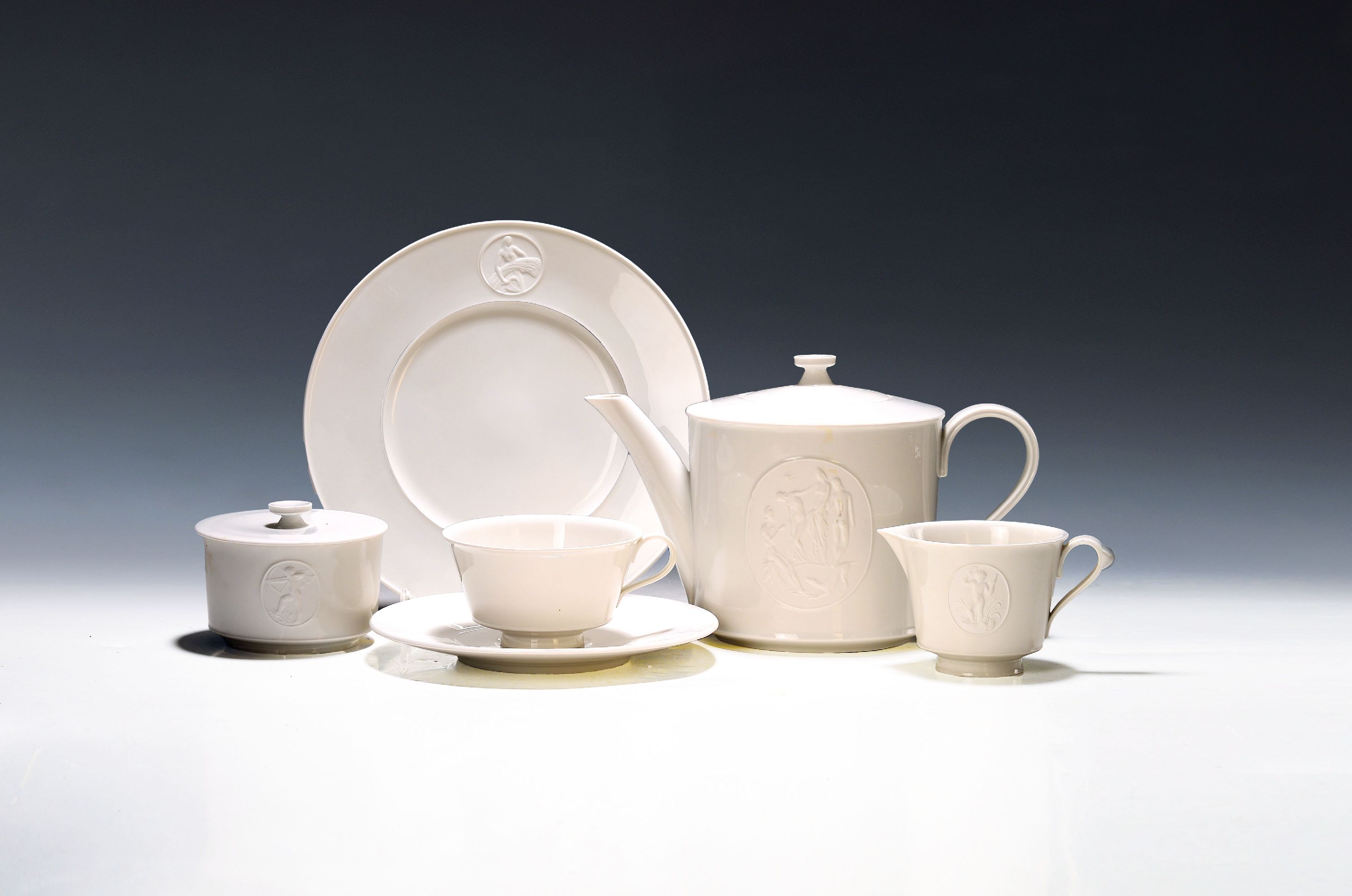 Image 27133543 - Teeservice, KPM Berlin, Modell Arkadia, Entwurf Siegmund Schütz und Trude Petri 1938, ...