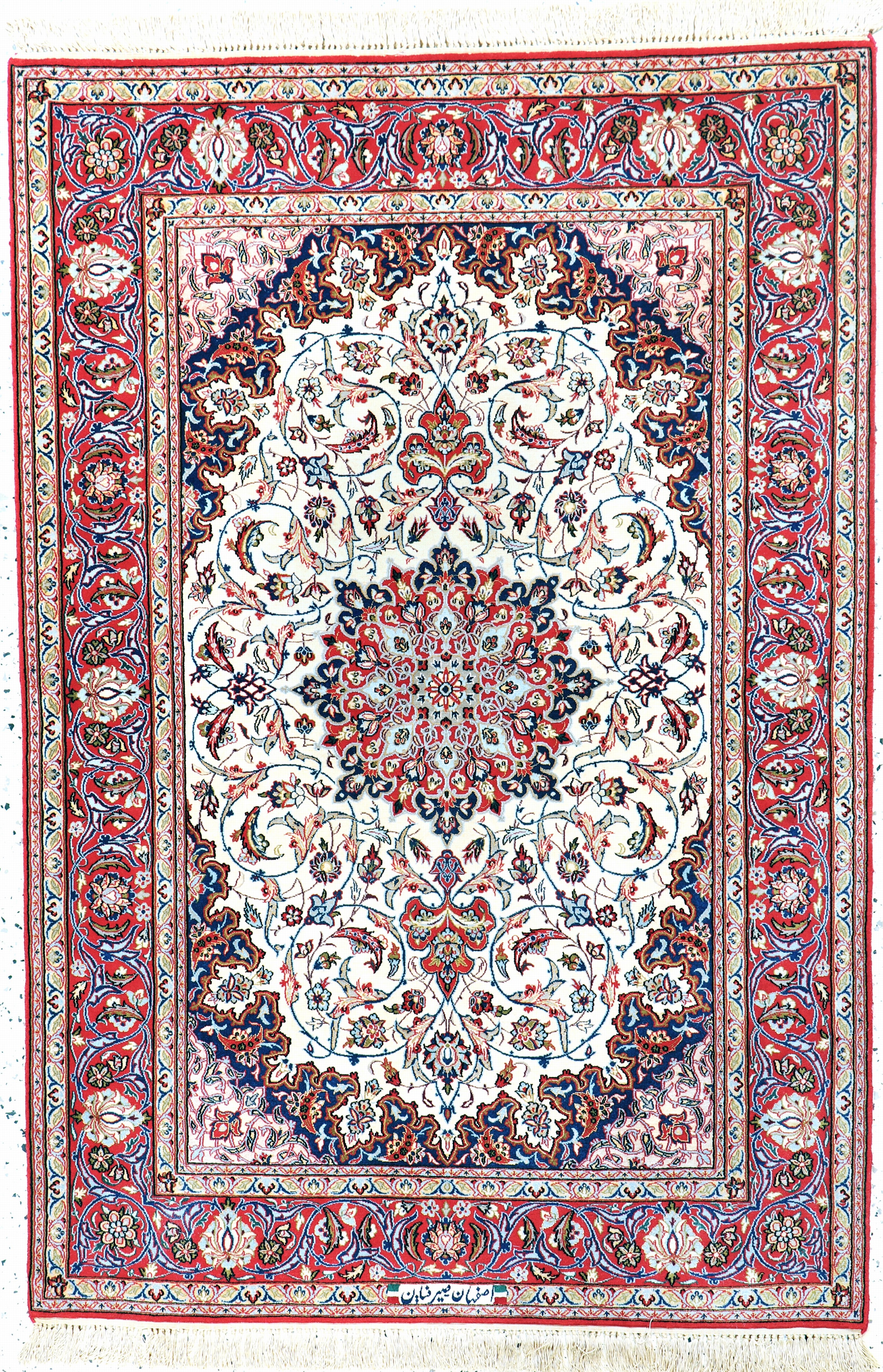 Image 27133575 - Esfahan fein, Persien, Mitte 20.Jhd, Korkwolle mit und auf Seide, ca. 166 x 110 cm,EHZ: ...