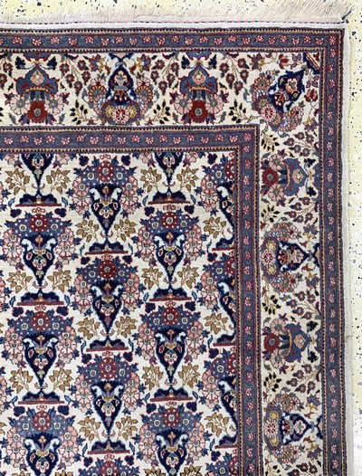 27133574d - Keschan Kork fein, Persien, Anfang 20.Jhd, Korkwolle auf Baumwolle, ca. 213 x 134 cm, ...
