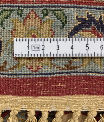 27133576e - Esfahan fein, Persien, Mitte 20.Jhd, Korkwolle mit und auf Seide, ca. 170 x 109 cm,EHZ: ...