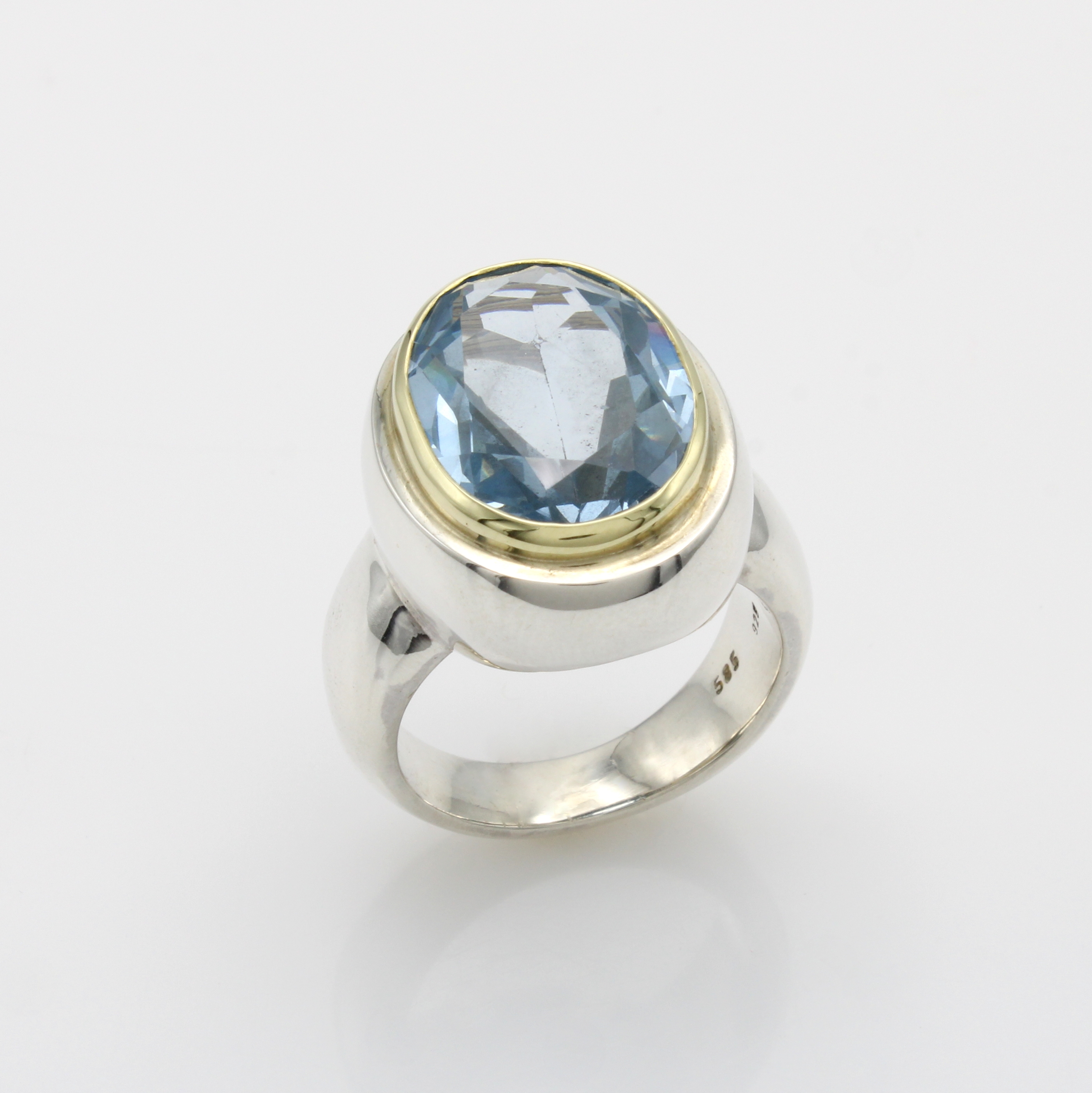 Image 27133889 - Ring mit Blautopas, 925er Silber, fac. Blautopas (beh.) in GG Fassung ca. 14.5 ct, RWca. ...