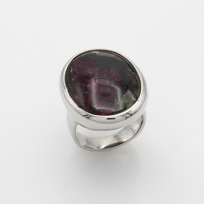 Image Ring mit Eudialith, 925er Silber, ovaler Eudialith in glatter Fassung, RW ca. 54