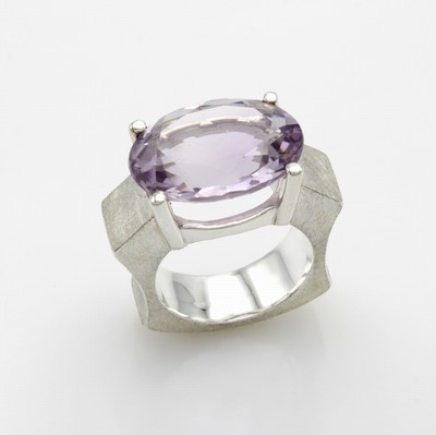 Image Ring mit Amethyst, 925er Silber, Ringschienestrichmatt., ovaler, fac. Amethyst in ...