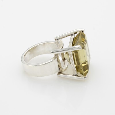 27133879a - Ring mit Rauchquarz, 925er Silber, grünlich-brauner Rauchquarz im Carréeschliff, RW ...