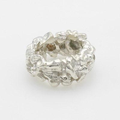 27133898a - Ring mit Rohdiamanten, 925er Silber, unförmige Ringschiene m. eingefassten Rohdiamanten ...