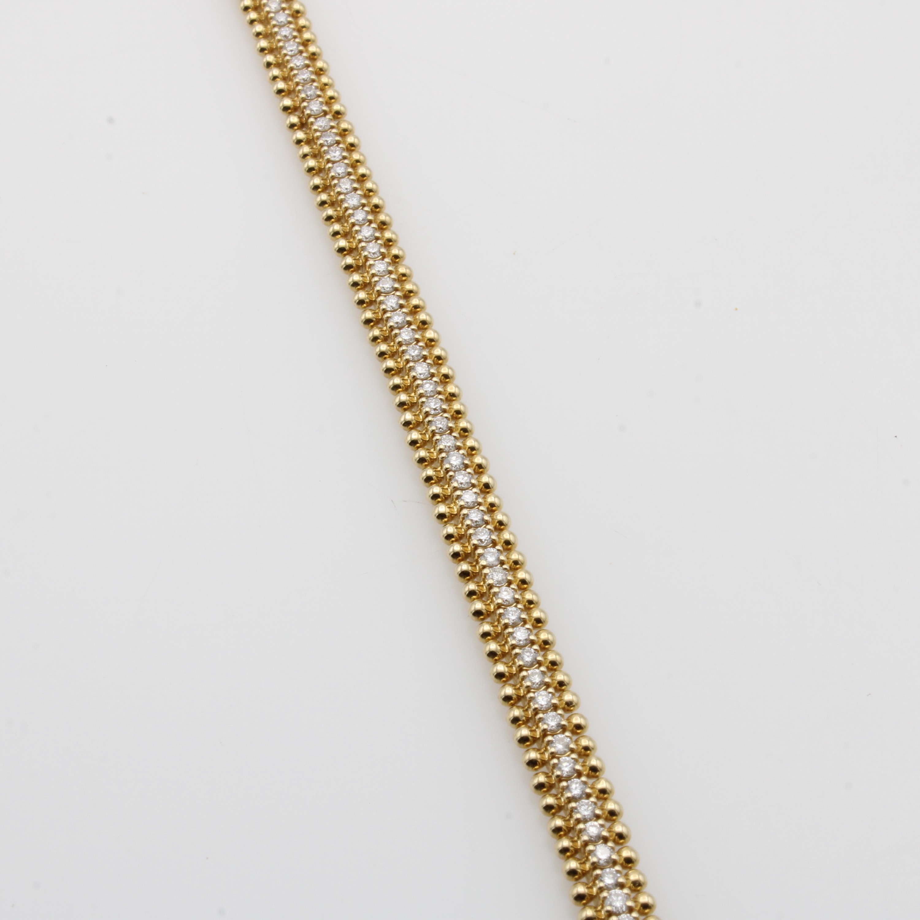 Image 27133933 - Armband mit Brillanten, GG 585/000, Brill. mittig gef. zus. ca. 1.20 ct Weiß/p, ...