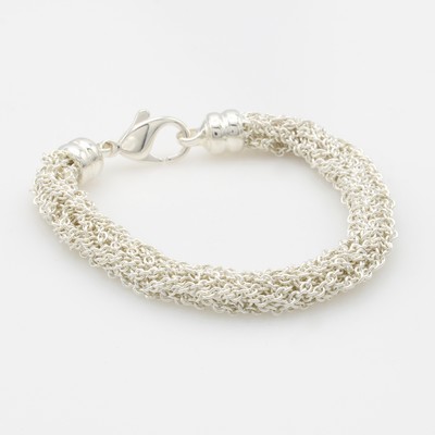 27134261a - Armband, 925er Silber, mehrreihige, verschlungene Glieder, gr. Karabinerschl., L. ca. 19 ...