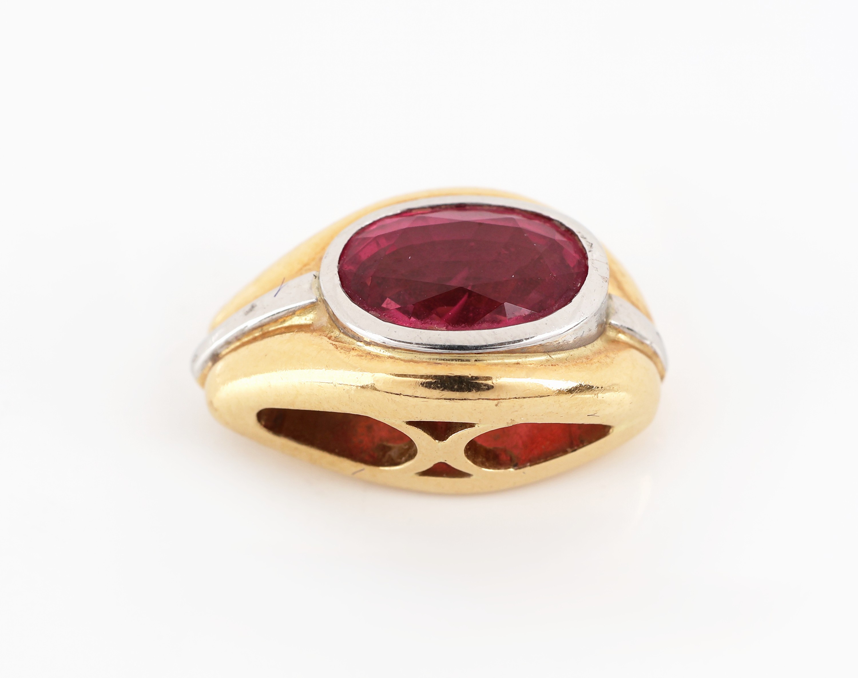 Detail a: 18 kt Gold und Platin Spinell-Anhänger, GG 750/000 und Pt 950/000, ovalfacett. in Platin gefasster pinkfarb. Spinell ca. 2.0 ct, ca. 6.5 g, ...