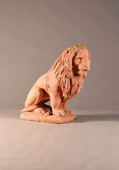 Image Garden figure, sitting lion, made of red sandstone, approx. 50x48x22 cm