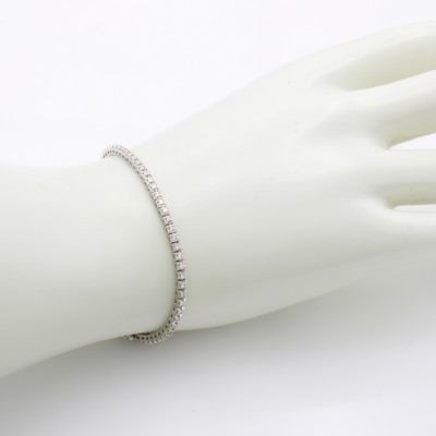 27134590a - Armband mit Brillanten, WG 585/000, 77 Brill. zus. ca. 0.65 ct Weiß/lupenr., ...