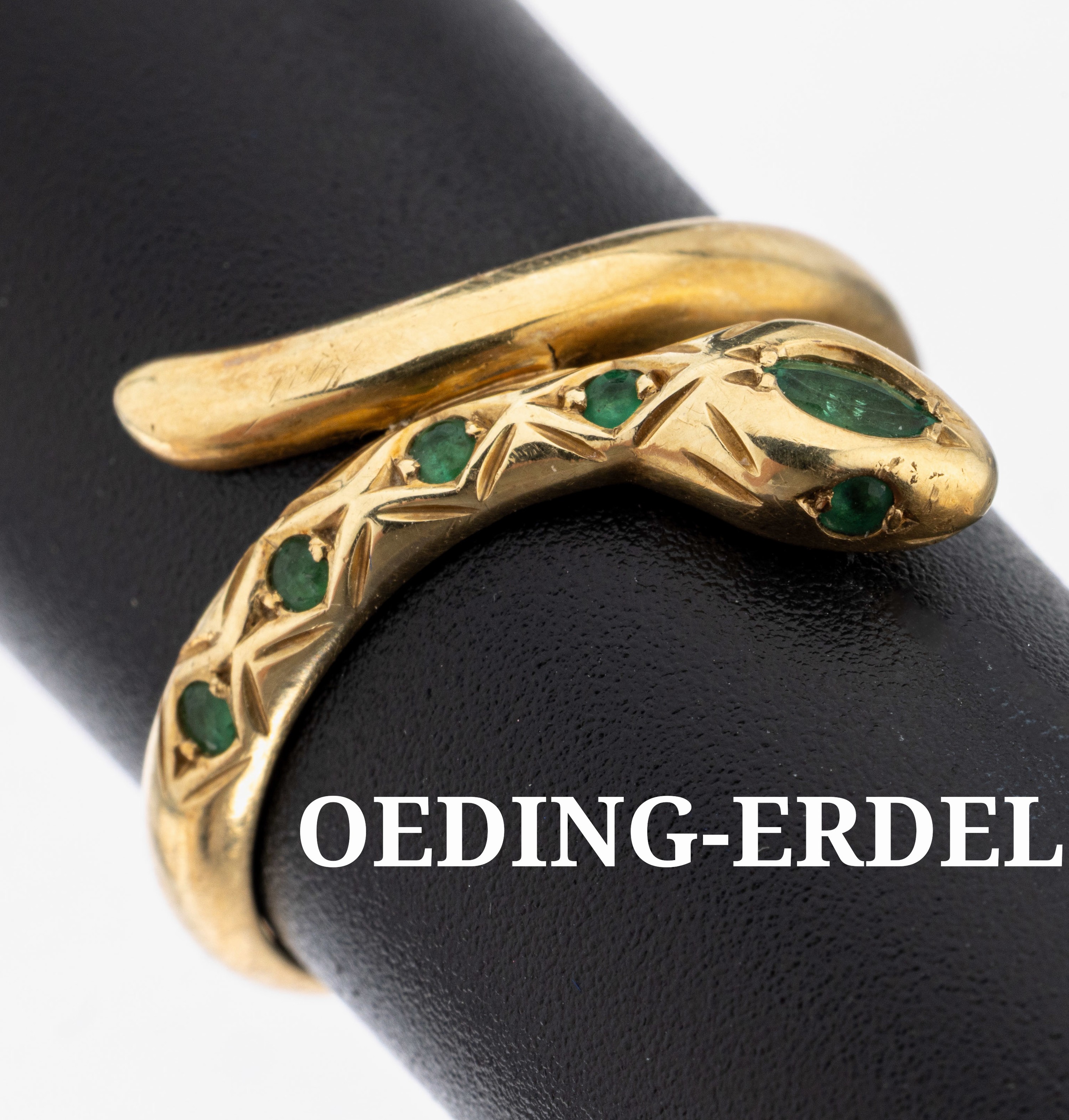 Image 27135025 - 14 kt Gold Smaragd-Schlangenring, GG 585/000, Kopf mit 6 rundfacett. Smaragden und 1 ...