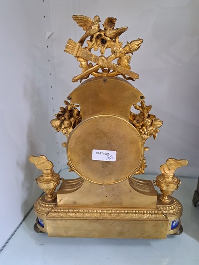 27135012g - Pendule, Frankreich um 1860/1870, vergoldetes und verziertes Bronzegehäuse mit ...