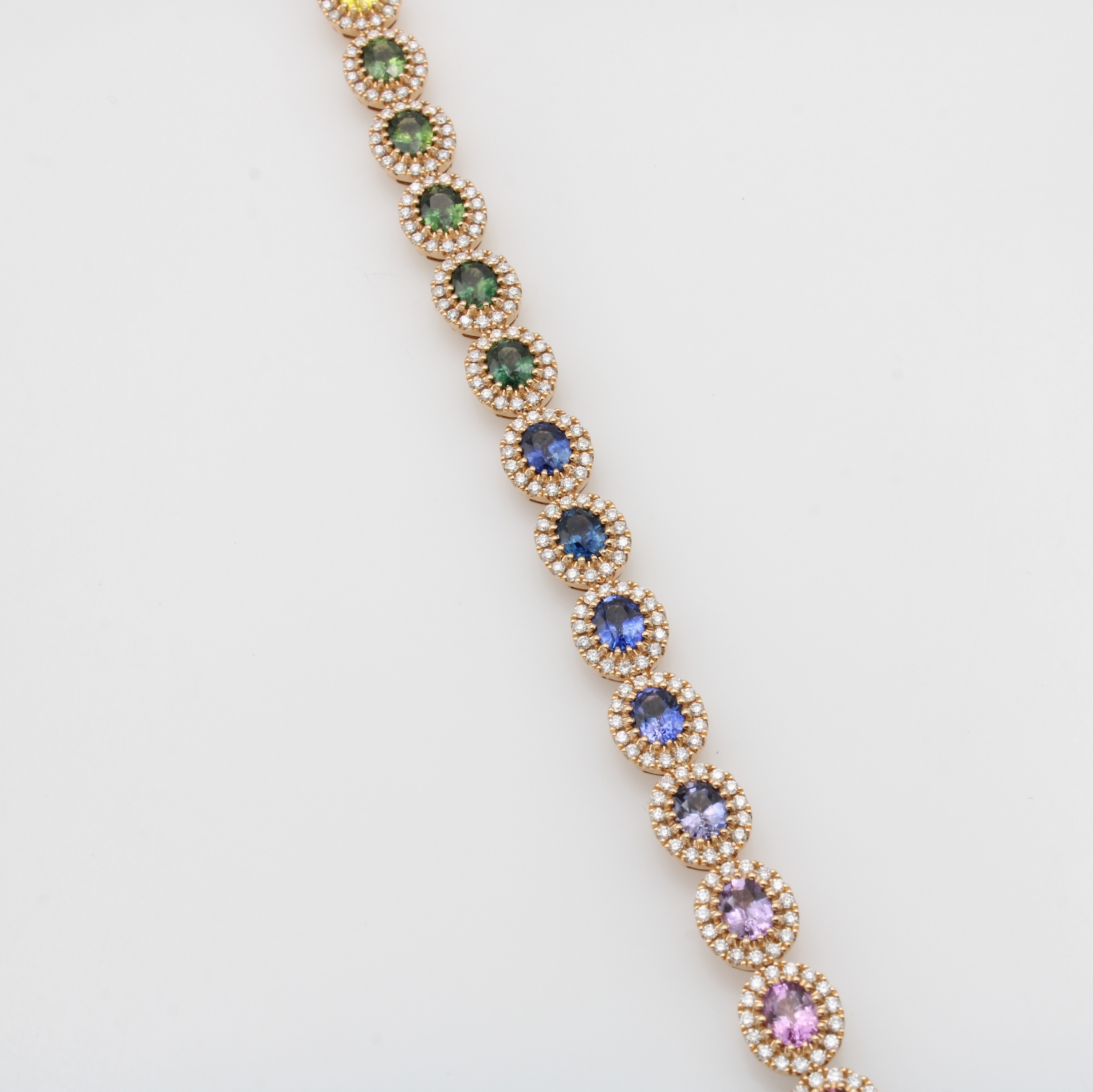 Image 27135103 - Armband mit Saphiren und Brillanten, RG 750/000, 20 ovale, fac., fancy Saphire im ...