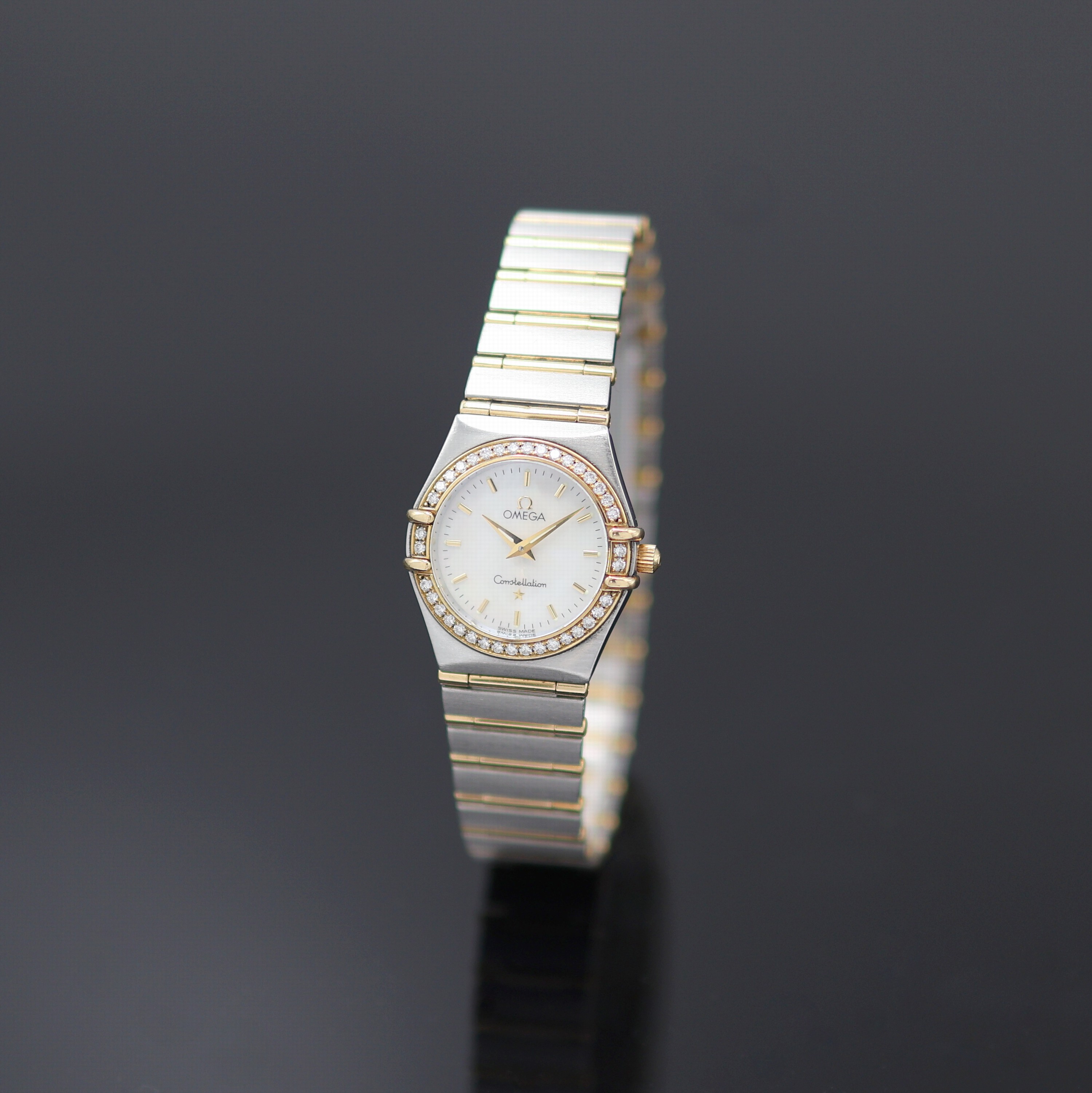 Image 27135111 - OMEGA Damenarmbanduhr Constellation Referenz 895,1201, quarz, Edelstahl/Gold kombiniert ...