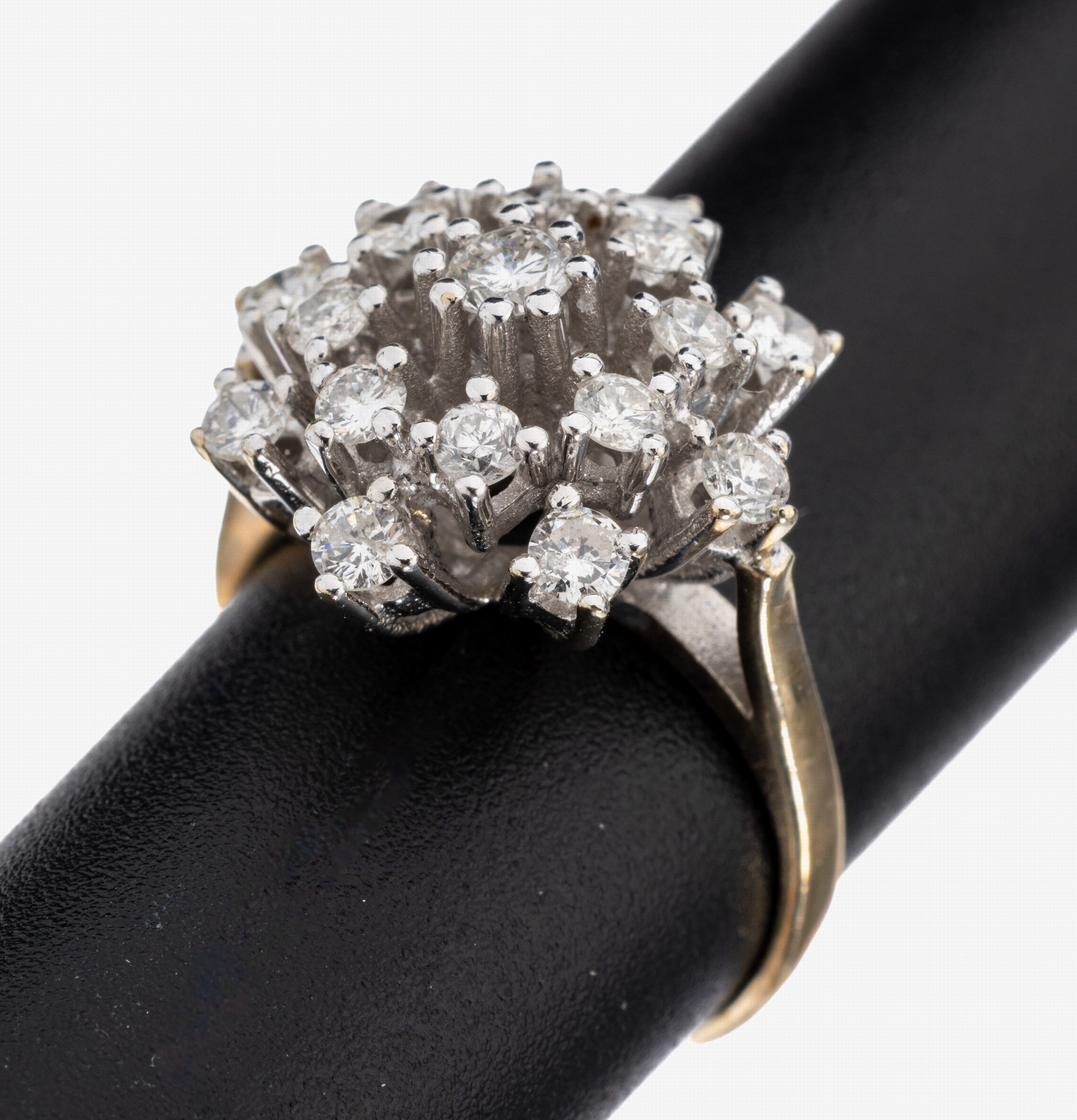 Image 27135124 - 14 kt Gold Brillant-Ring, WG/GG 585/000, 17 Brillanten zus. ca. 1.0 ct feines Weiß- ...