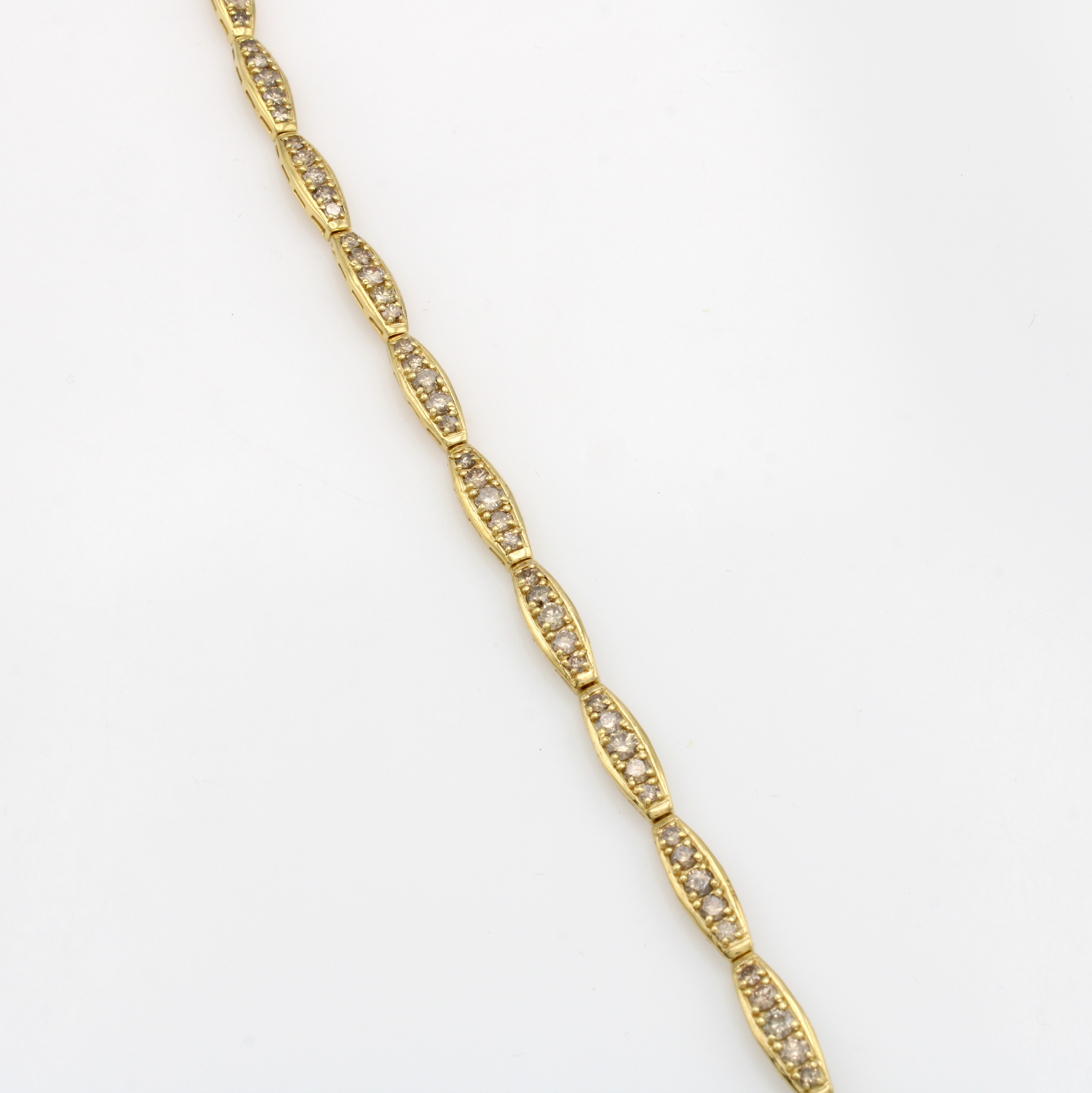 Image 27135157 - Armband mit Brillanten, 925er Silber verg., anged. Navetteform, Brill. zus. ca. 4.10 ct ...