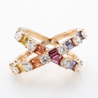 27135104b - Ring mit Saphiren und Brillanten, RG 750/000, überkreuztes Design, 24 fancy ...
