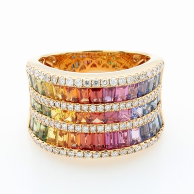 27135105a - Ring mit Saphiren und Brillanten, RG 750/000, 3-rhg. Optik, l. konkaver Ringkopf bes. m. ...