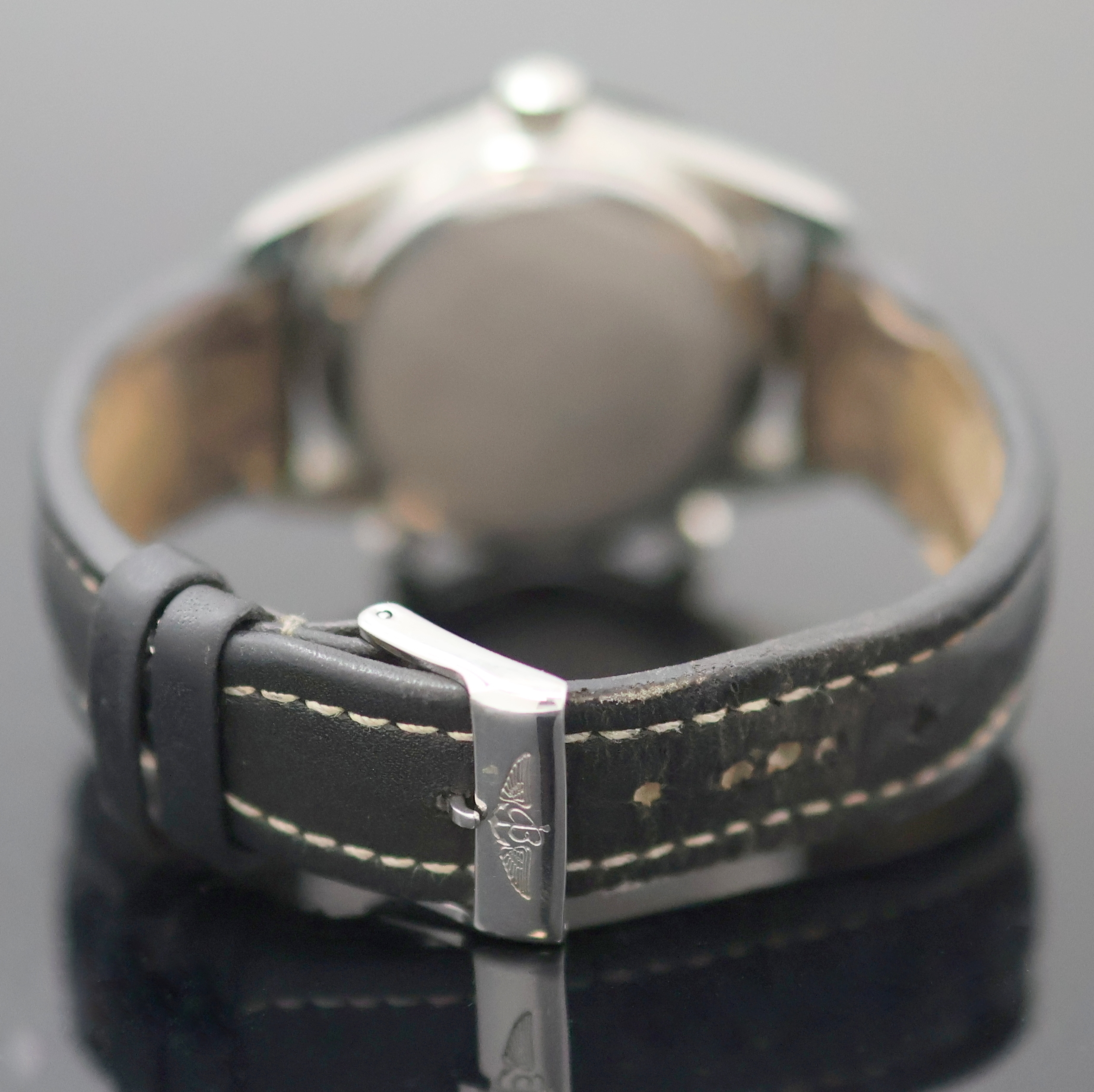 Detail e: BREITLING Chrono-Matic Armbandchronograph Referenz 2130, Schweiz um 1977, Automatik, Edelstahl, Boden geschr., Krone außen 9, Lünette mit 60er ...