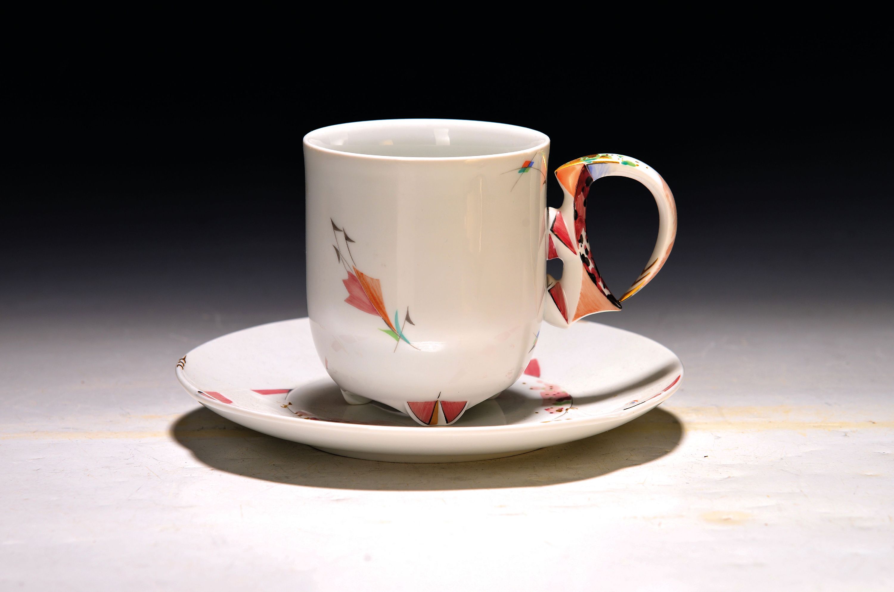 Image 27136268 - Tasse mit Untertasse, Meissen, aus dem Jahr 2000, limit. Auflage 28/50, Entwurf Sabine ...