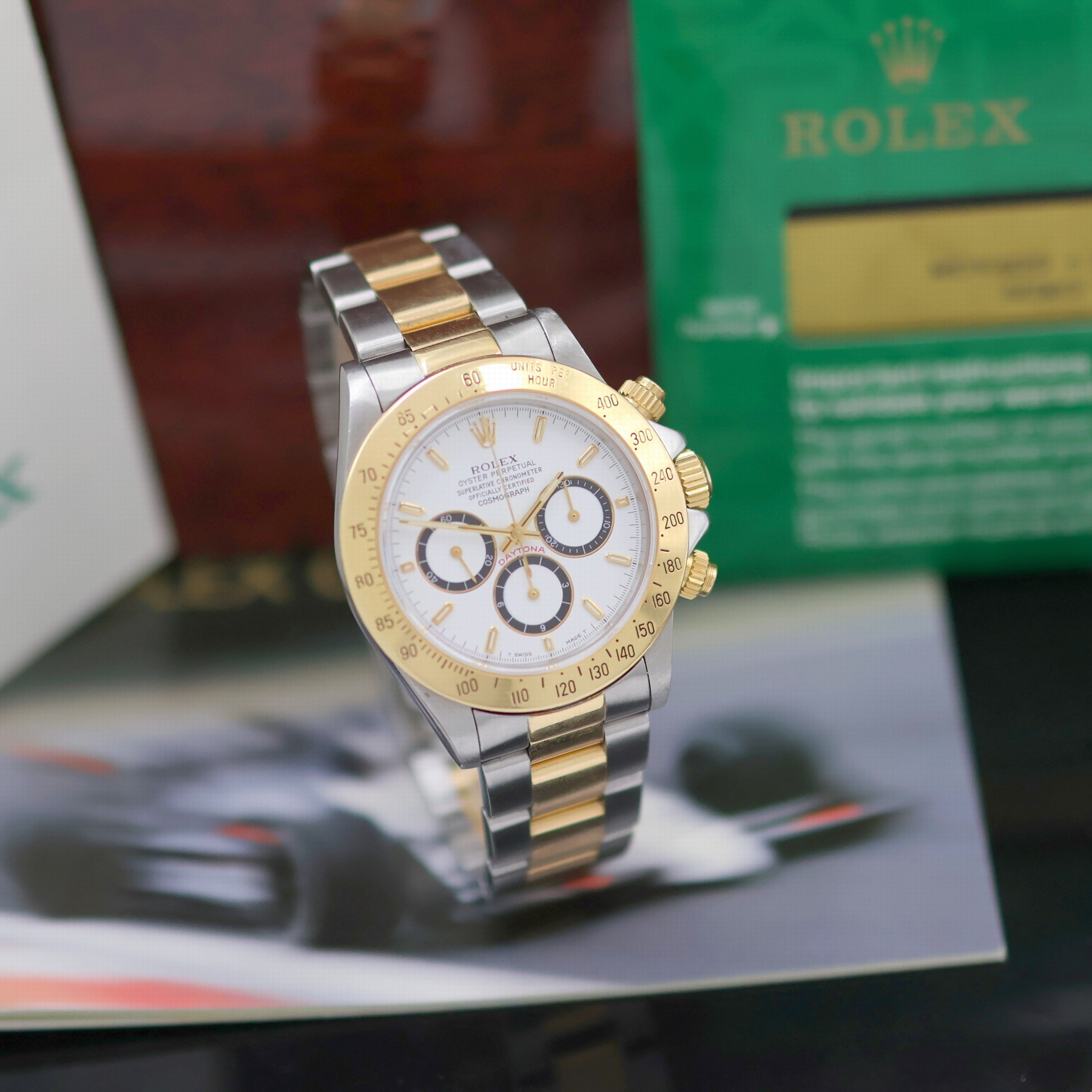 Detail c: ROLEX Oyster Perpetual Cosmograph Daytona Herrenchronograph Referenz 16523, Schweiz verk. lt. beil. Pap. 1993, Automatik, Chronometer der Superlative ...