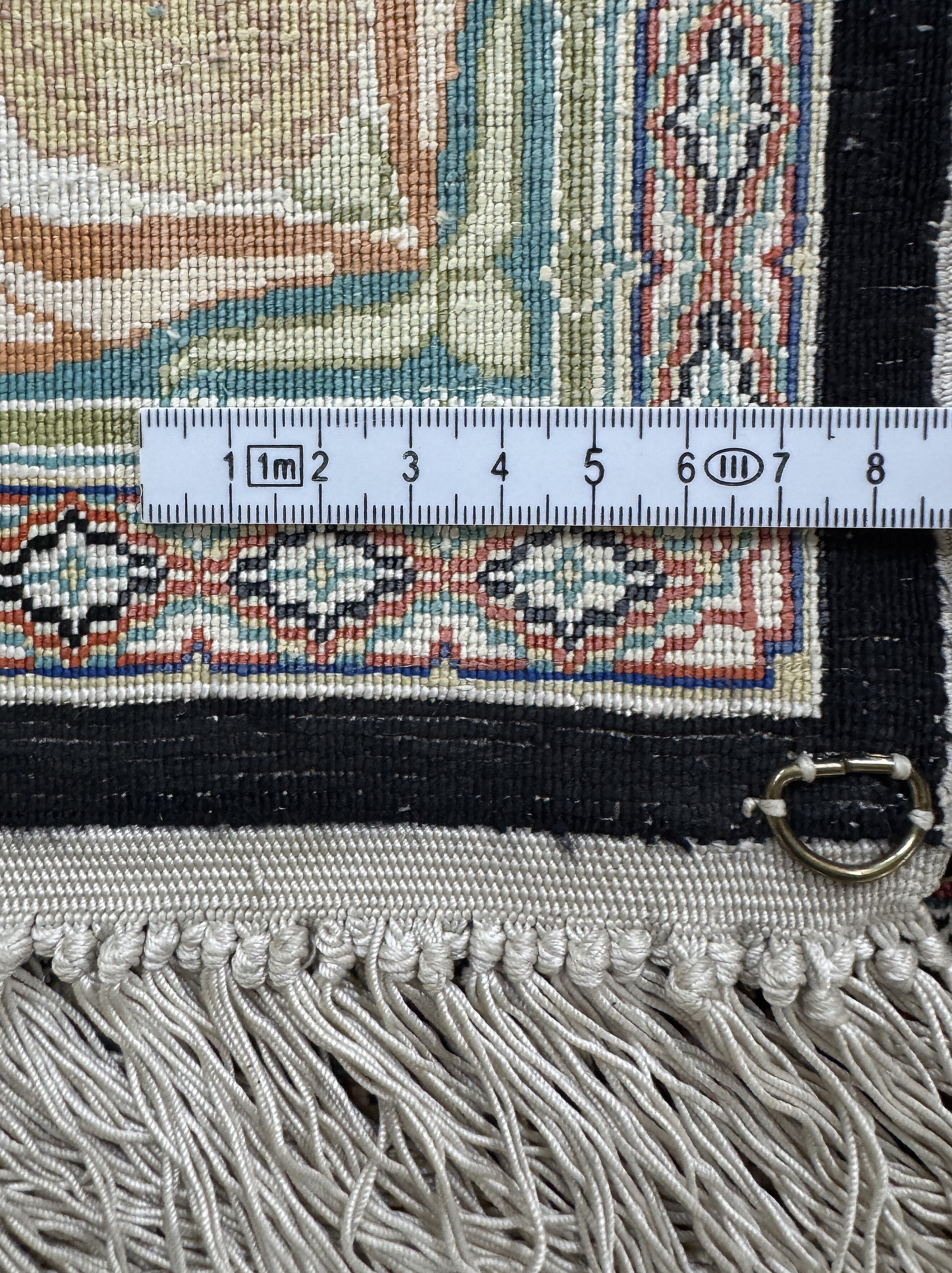 Detail e: Hereke Seide signiert, Türkei, Ende 20.Jhd,reine Naturseide, ca. 88 x 60 cm, EHZ:(nahezu neuwertig)