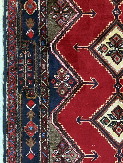 27136454c - Koliai, Persien, Ende 20.Jhd., Wolle auf Baumwolle, ca. 283 x 156 cm, EHZ: 2 ...