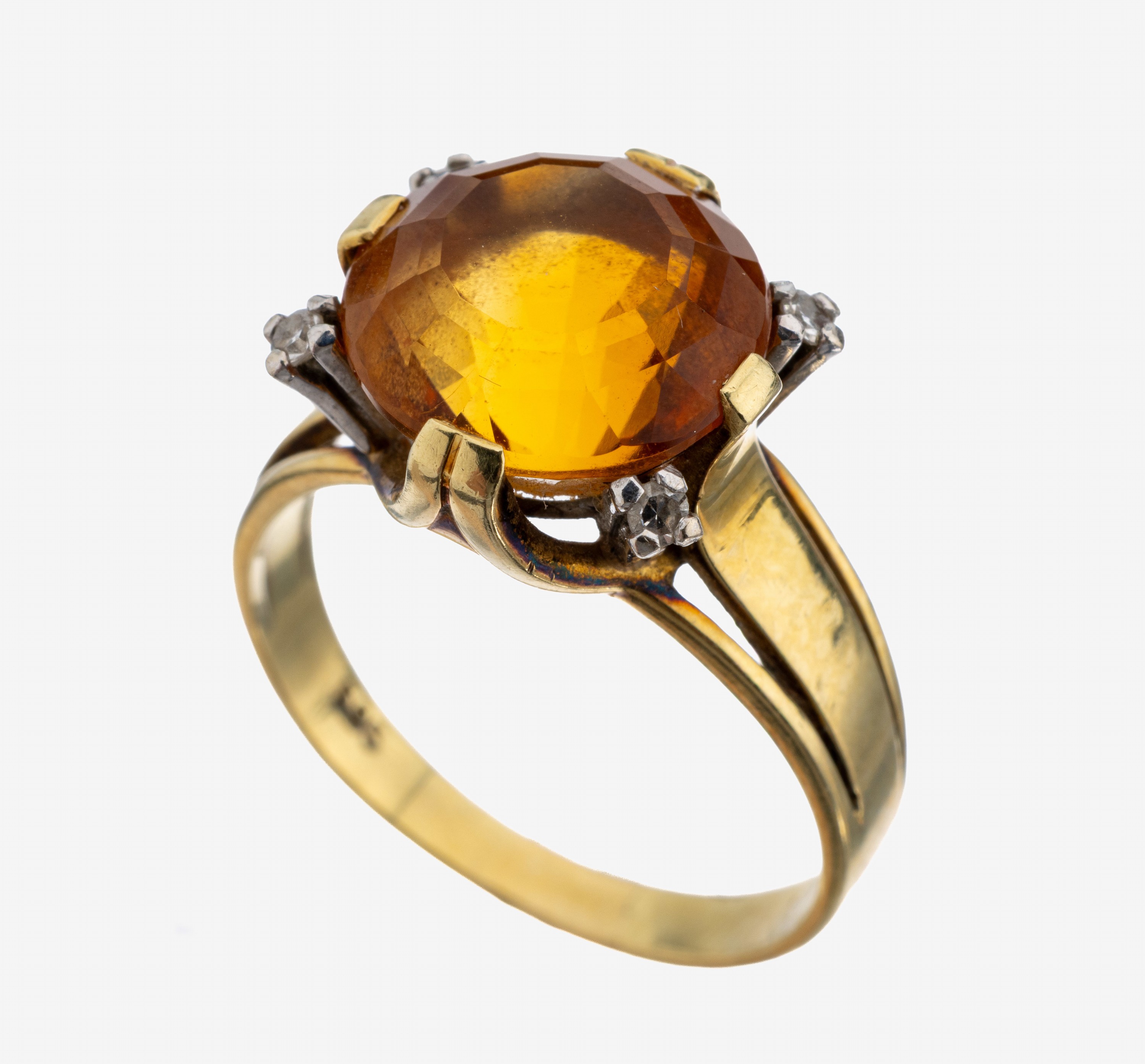 Image 27136632 - 14 kt Gold Citrin-Diamant-Ring, GG/WG 585/000, mittig rundfacett. Citrin ca. 6.0 ct, 4 ...