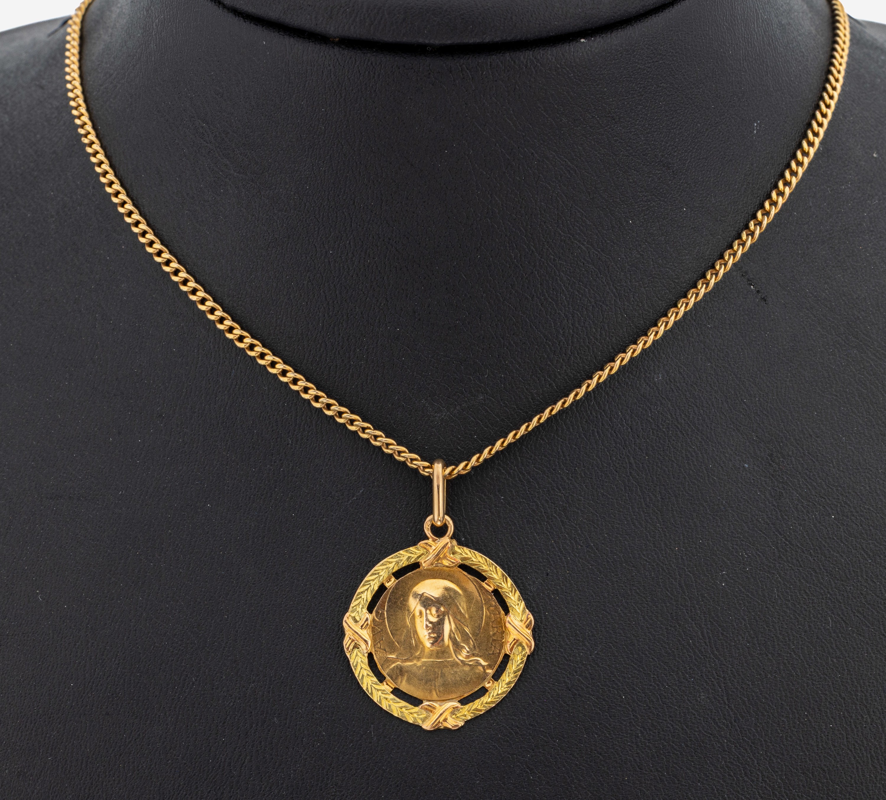 Image 27136663 - 18 kt Gold Anhänger, GG 750/000 gepr., Maria-Darstellung, an Kette, GG 750/000 gepr., ...