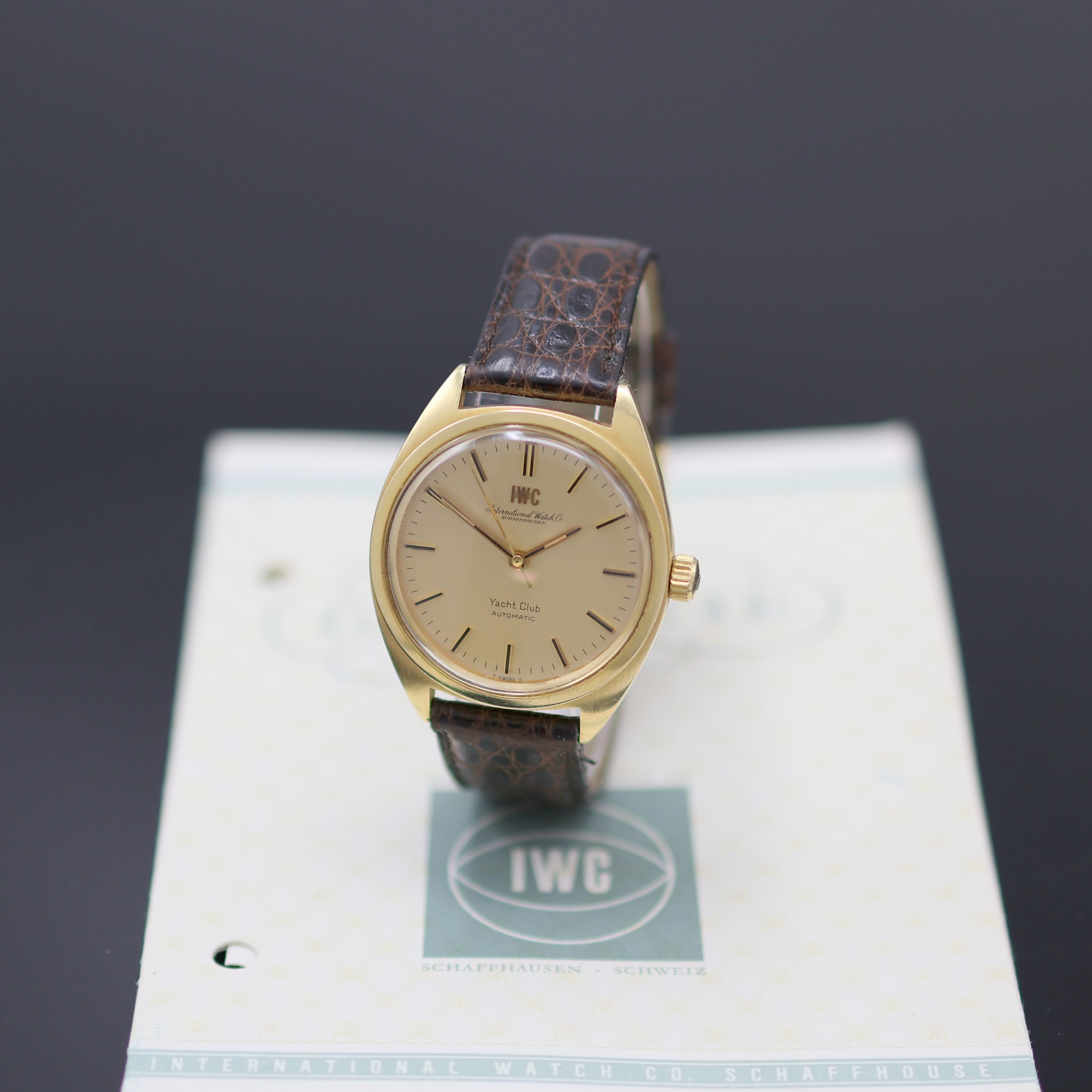 Image 27136670 - IWC Yacht-Club Herrenarmbanduhr in GG 750/000 Referenz 811 A, Automatik, Boden verschr., ...