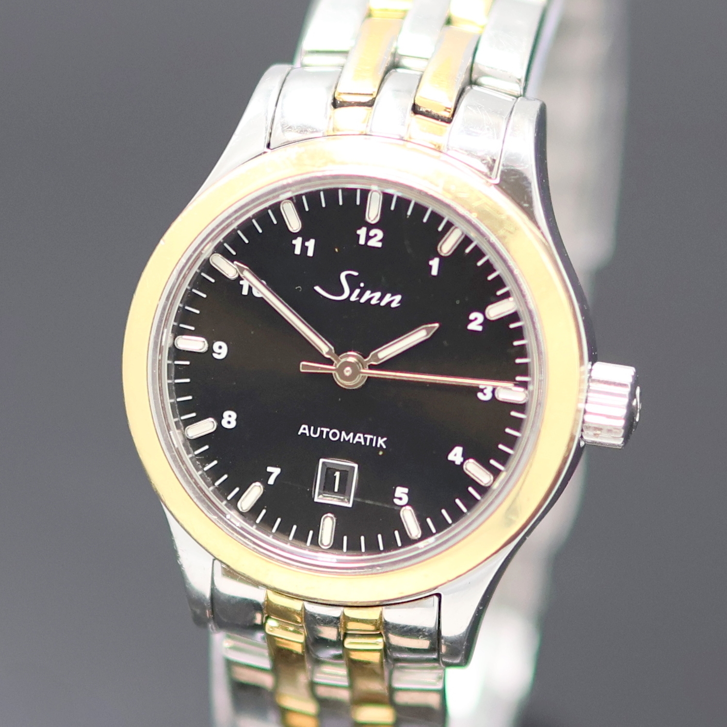 Detail a: SINN Damenarmbanduhr Referenz 456 St GG, Automatik, Deutschland / Schweiz um 2000, beids. vergl. Geh. in Stahl/Gold kombiniert inkl. Gliederband m. ...