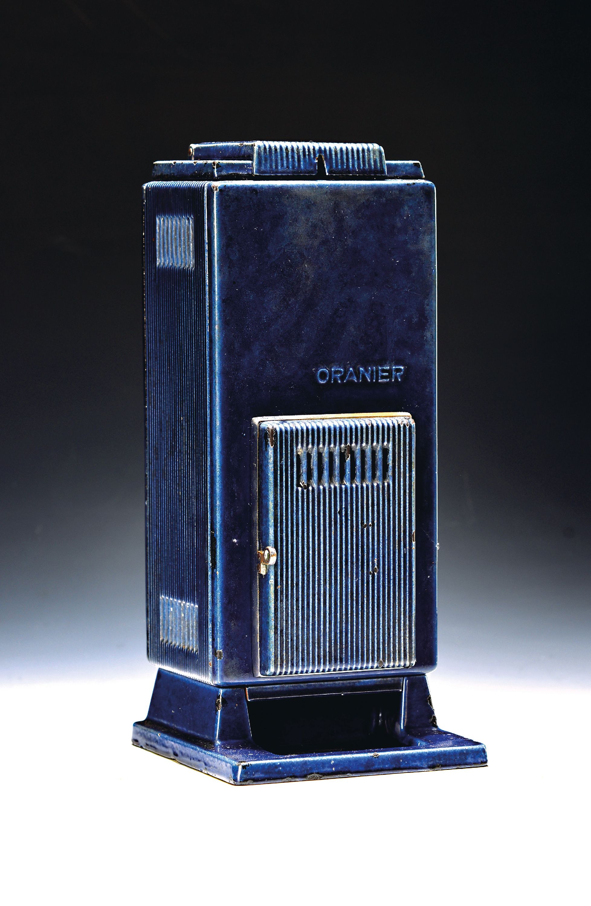 Image 27136676 - Werbemodell eines Oranier-Dauerbrandofen, Entw. Walter Gropius um 1931, für Frank´sche ...