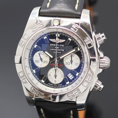 27136818a - BREITLING Chronomat Armbandchronograph Referenz AB0110, Schweiz um 2010, Automatik, ...