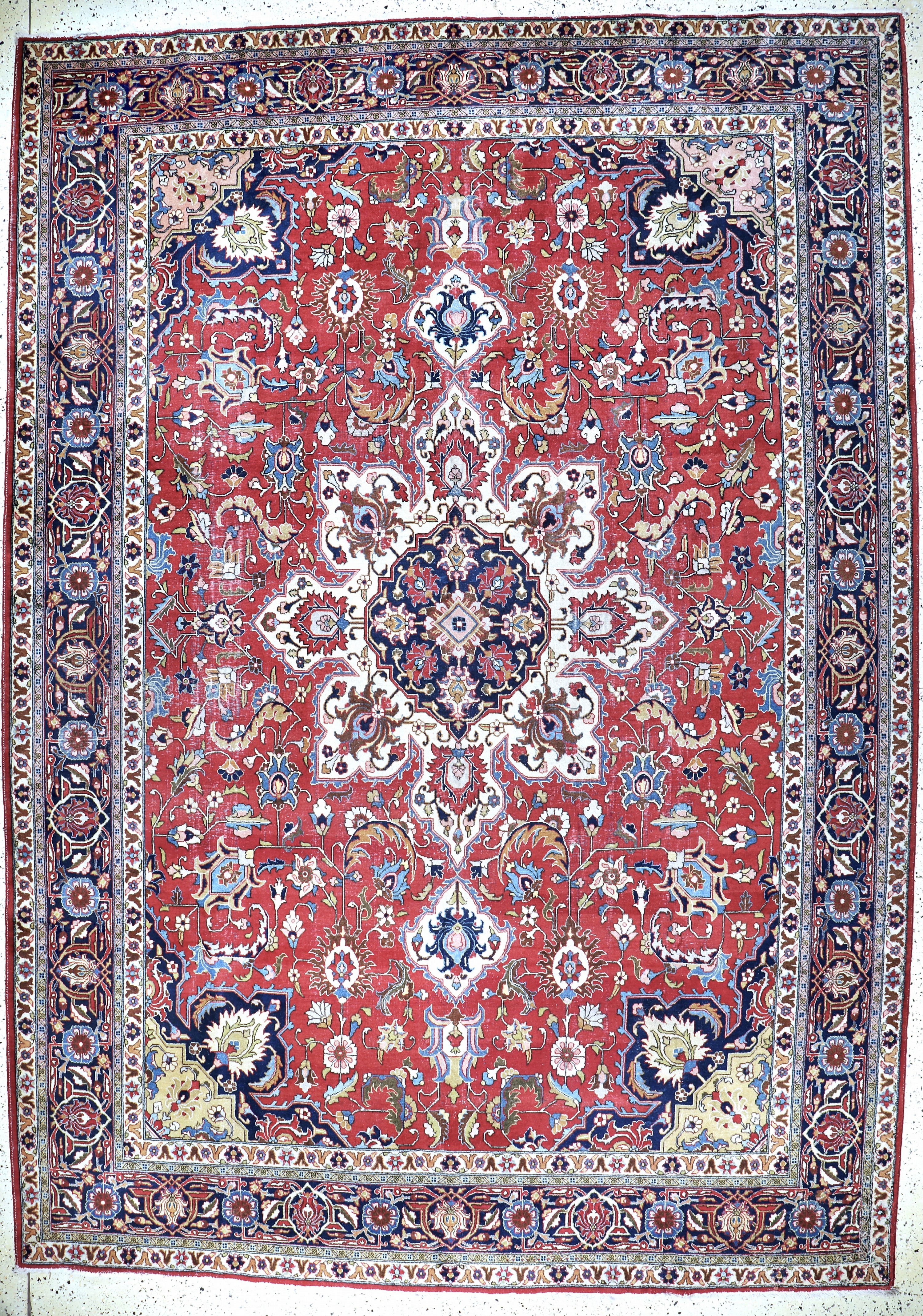 Image 27137646 - Täbriz alt, Persien, Mitte 20.Jhd, Wolle auf Baumwolle, ca. 405 x 285 cm, EHZ: 3 ...