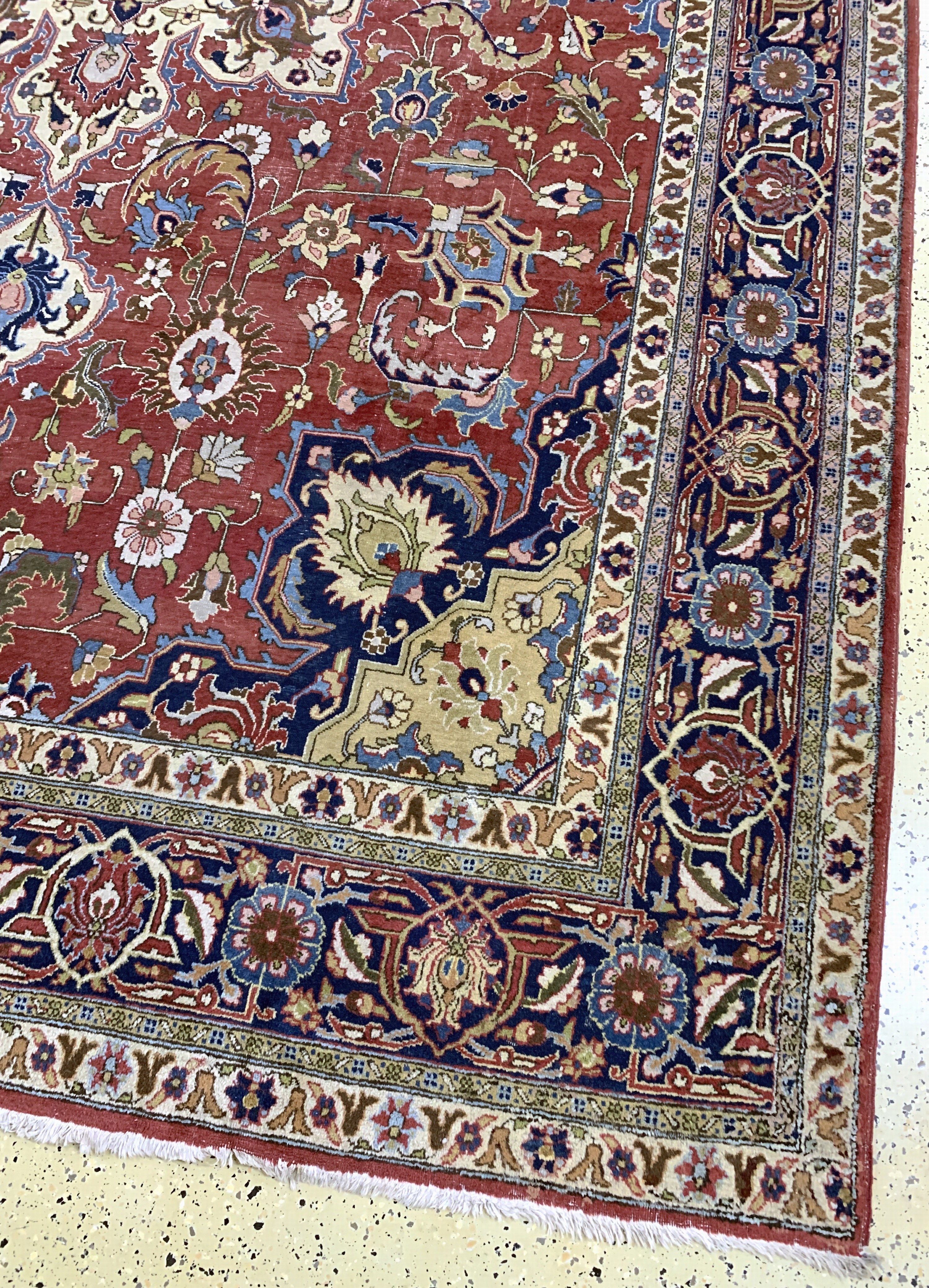 Detail a: Täbriz alt, Persien, Mitte 20.Jhd, Wolle auf Baumwolle, ca. 405 x 285 cm, EHZ: 3