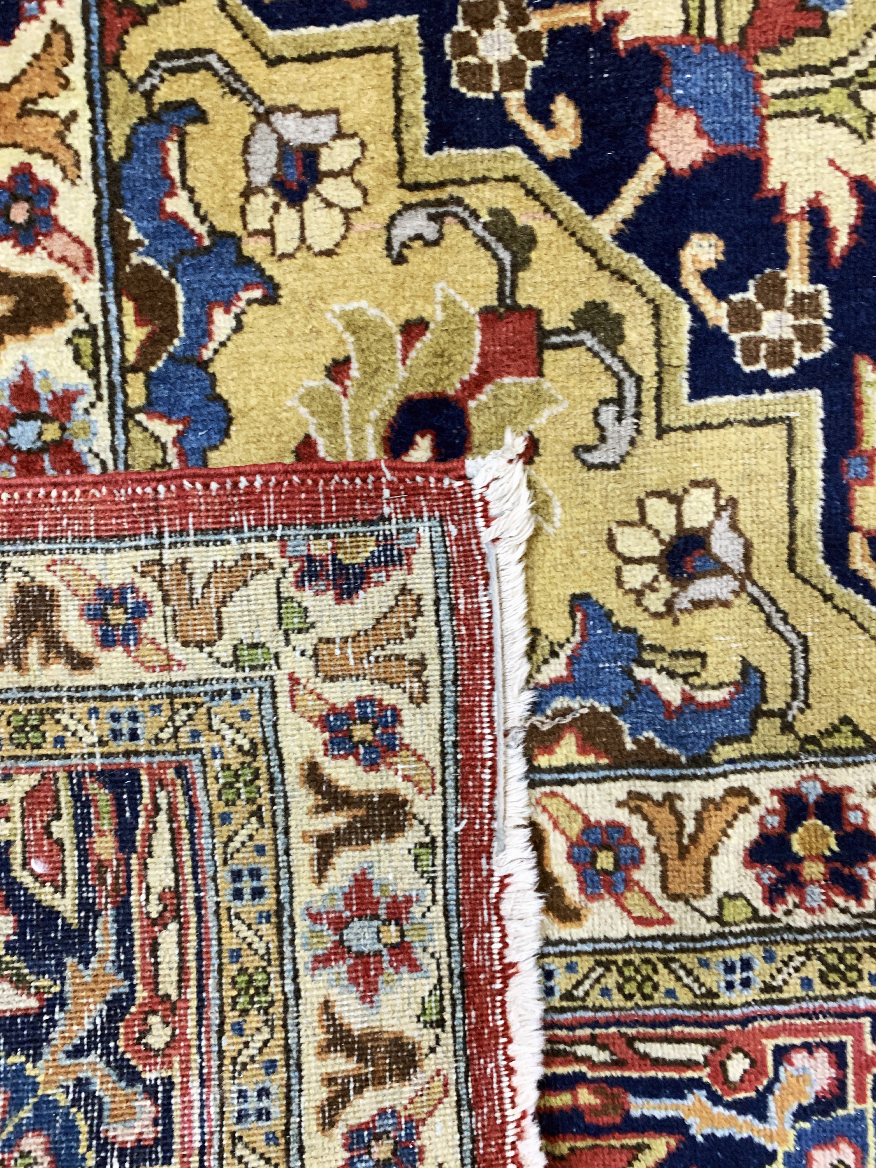 Detail g: Täbriz alt, Persien, Mitte 20.Jhd, Wolle auf Baumwolle, ca. 405 x 285 cm, EHZ: 3