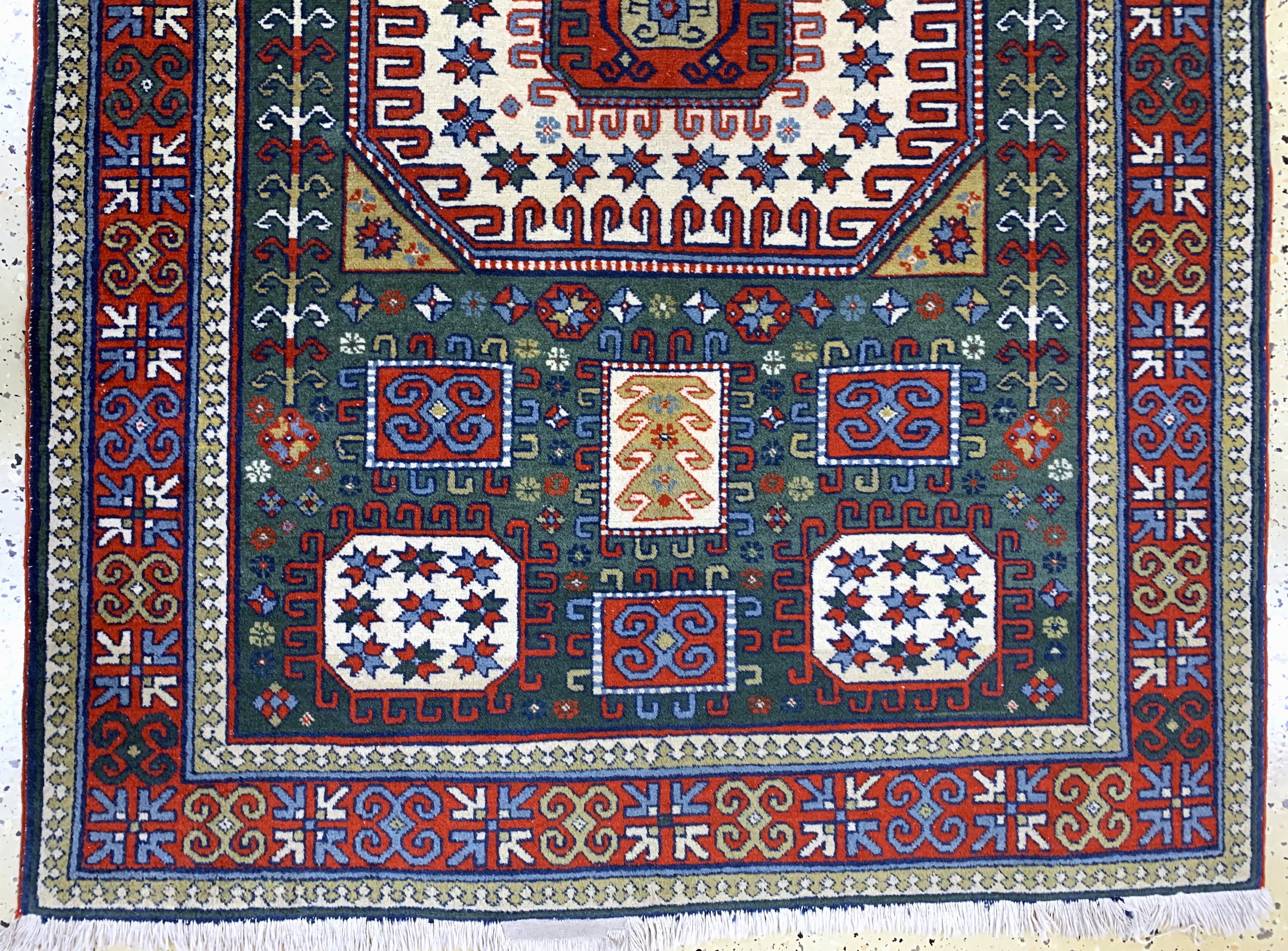 Detail b: Eriwan alt, Armenien, Mitte 20.Jhd, Wolle auf Baumwolle, ca. 180 x 120 cm, EHZ: 2