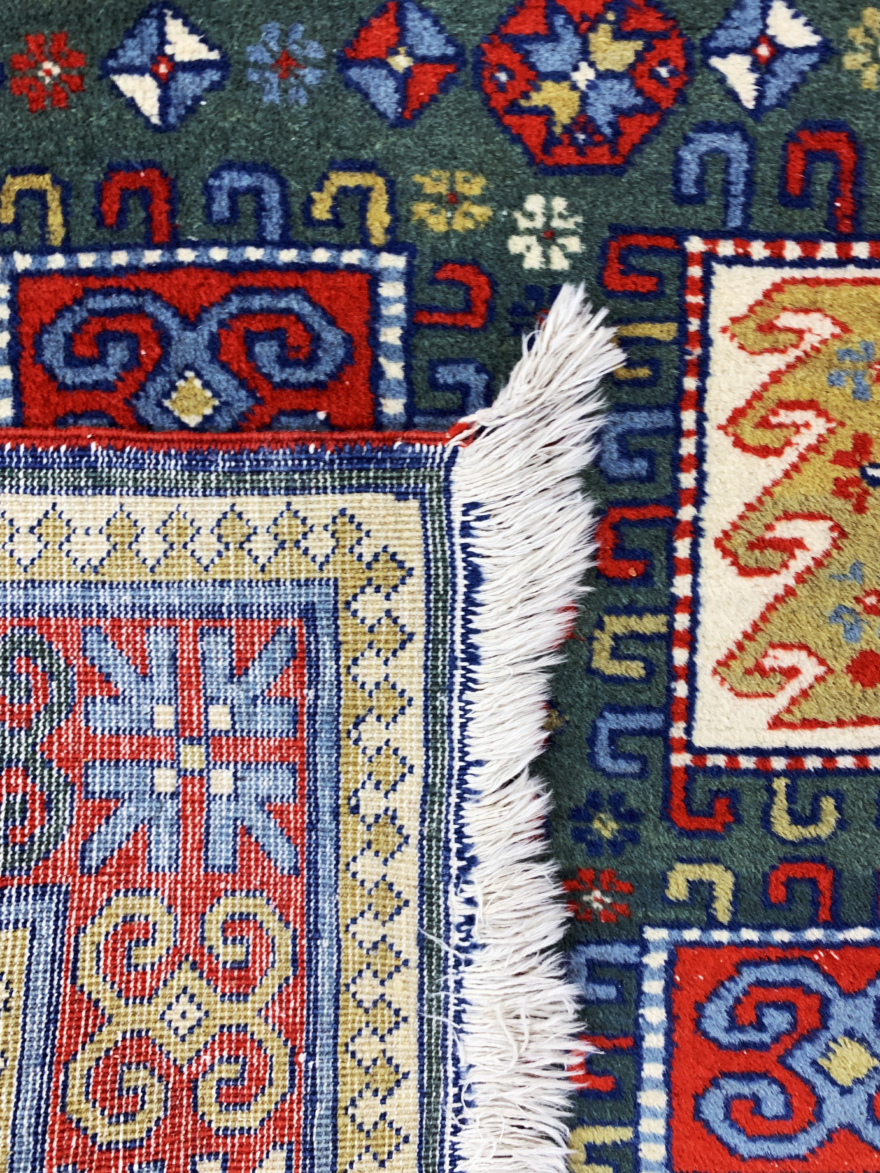Detail d: Eriwan alt, Armenien, Mitte 20.Jhd, Wolle auf Baumwolle, ca. 180 x 120 cm, EHZ: 2