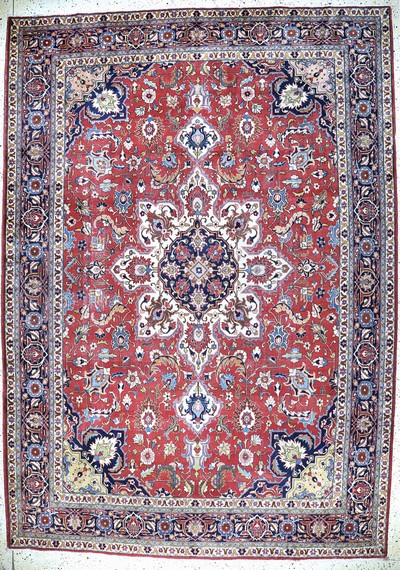Image Täbriz alt, Persien, Mitte 20.Jhd, Wolle auf Baumwolle, ca. 405 x 285 cm, EHZ: 3 ...