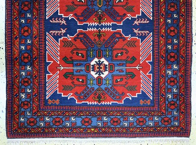 27137662b - Eriwan alt, Armenien, Mitte 20.Jhd, Wolle auf Baumwolle, ca. 193 x 123 cm, EHZ: 2 ...