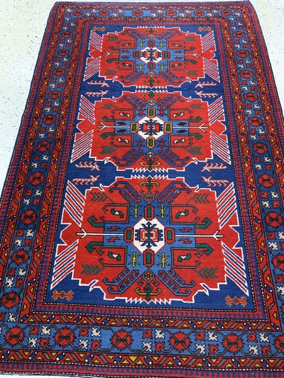 27137662c - Eriwan alt, Armenien, Mitte 20.Jhd, Wolle auf Baumwolle, ca. 193 x 123 cm, EHZ: 2 ...